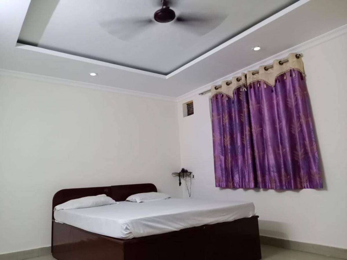 Amar Palace By Wb *