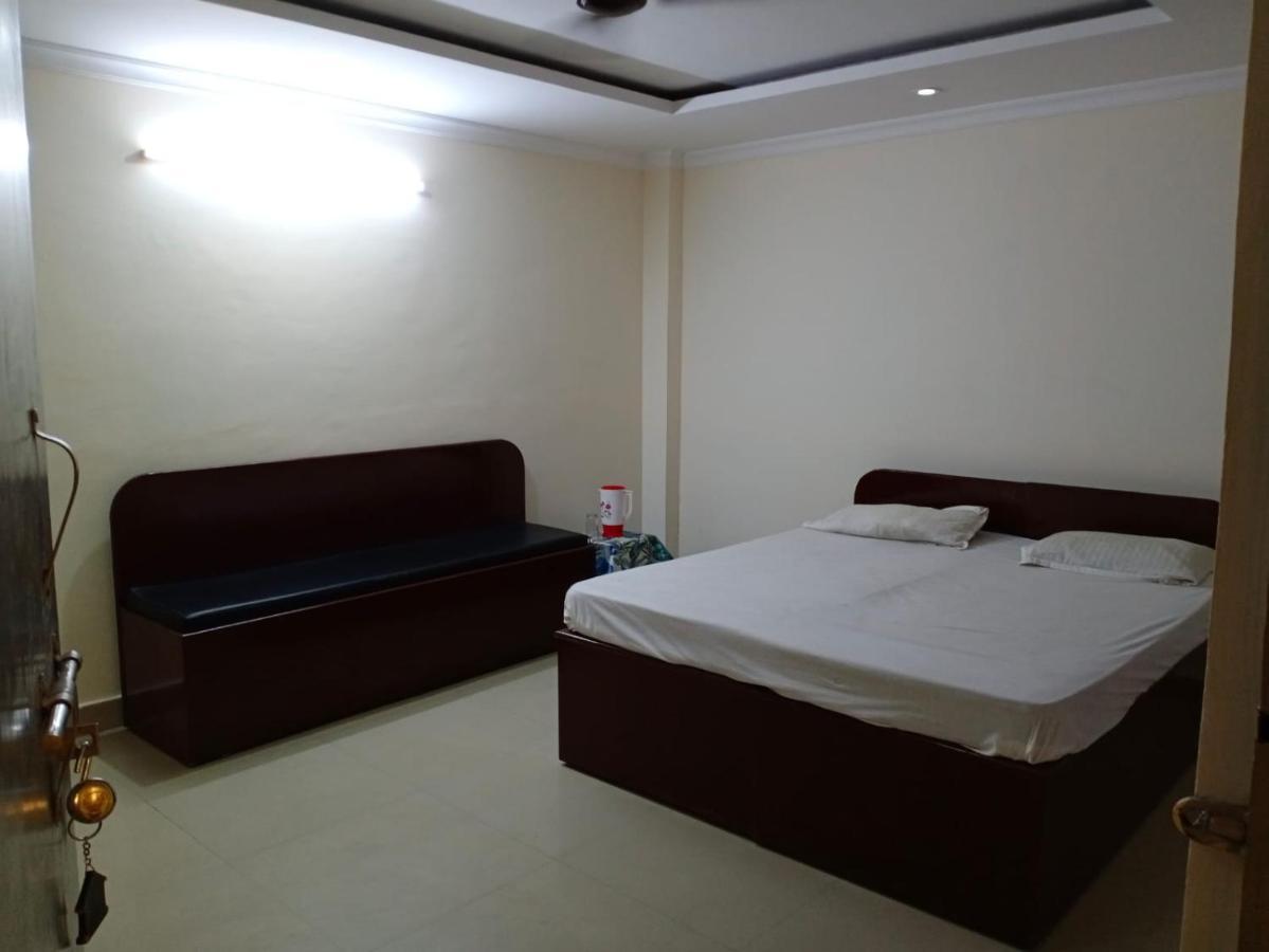Amar Palace By Wb * New Delhi