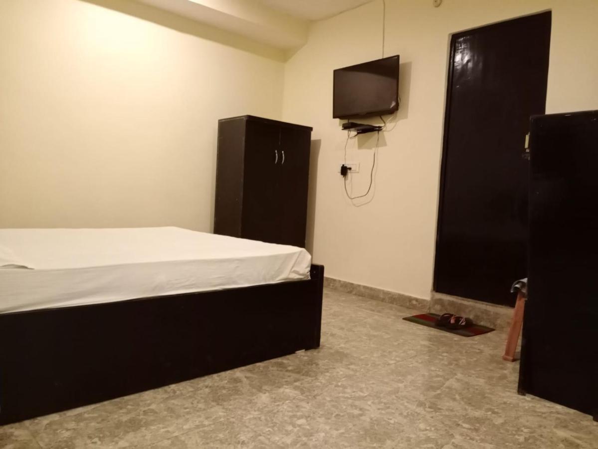 Hotel Amar Palace By Wb New Delhi